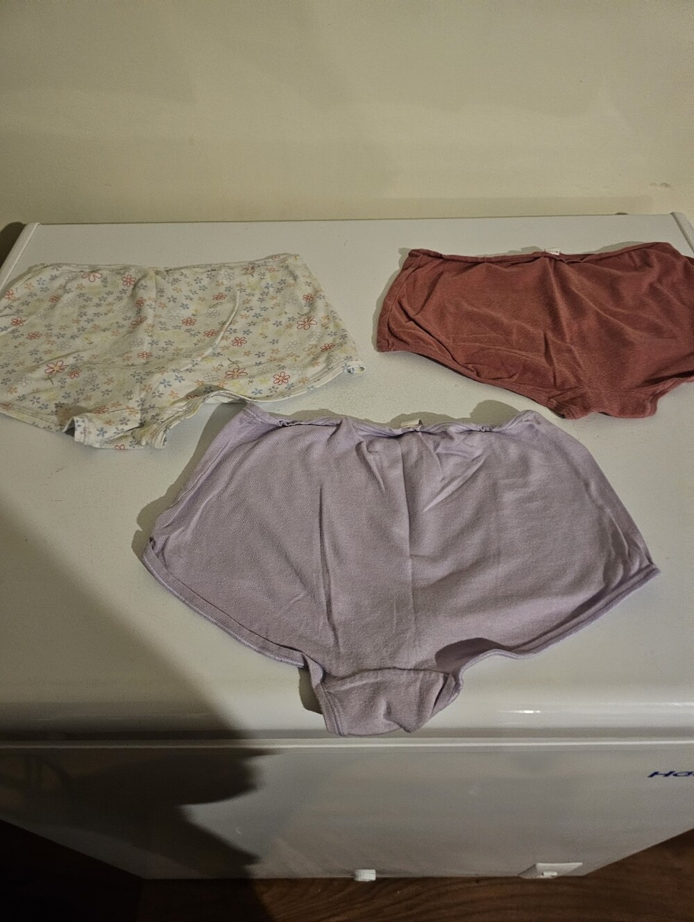 Victoria Secret Women’s Boyshort Panties -Bundle - Picture 2 of 5